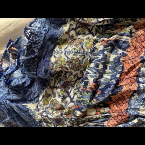 Frilly shorts - Picture 2 of 3